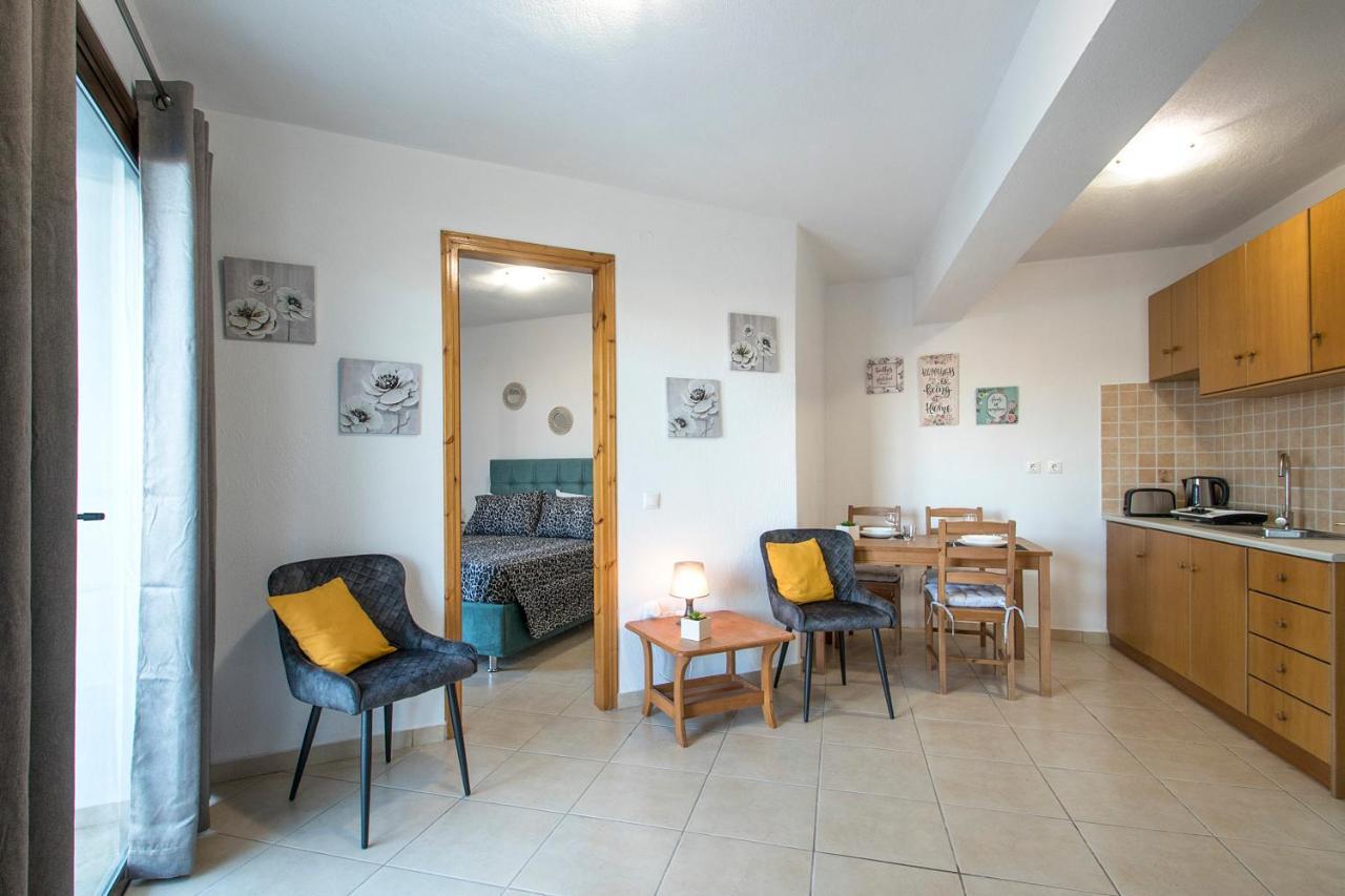 D & E Apartments مدينة سكياثوس المظهر الخارجي الصورة